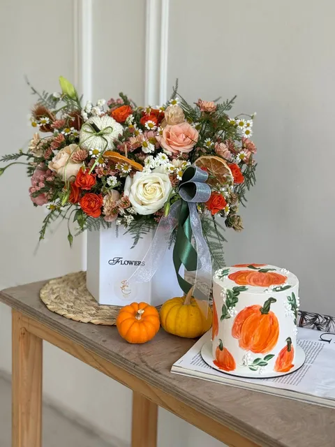 ست باکس گل و کیک